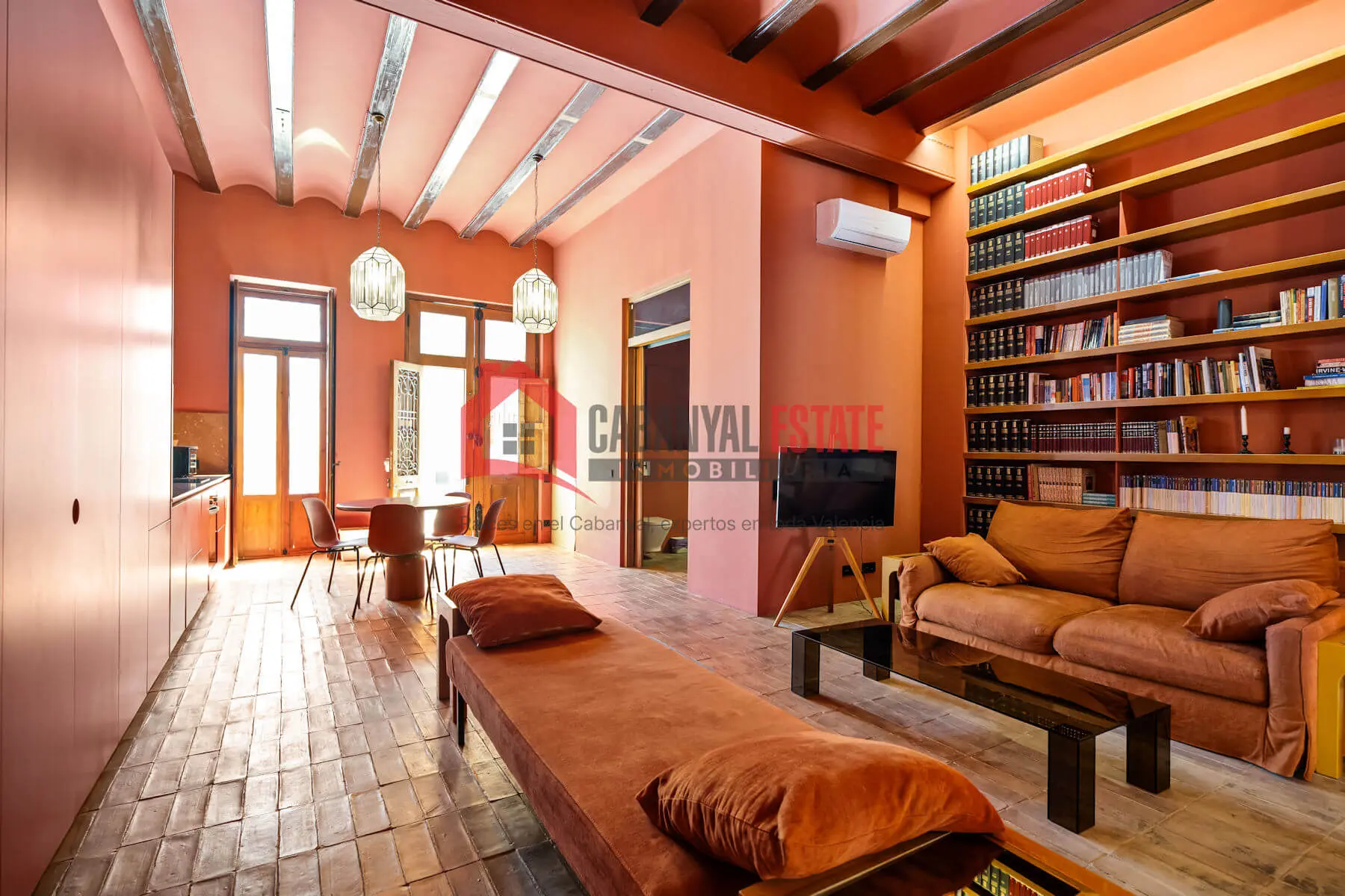 Apartment Of 80 M² In Valencia, Spain