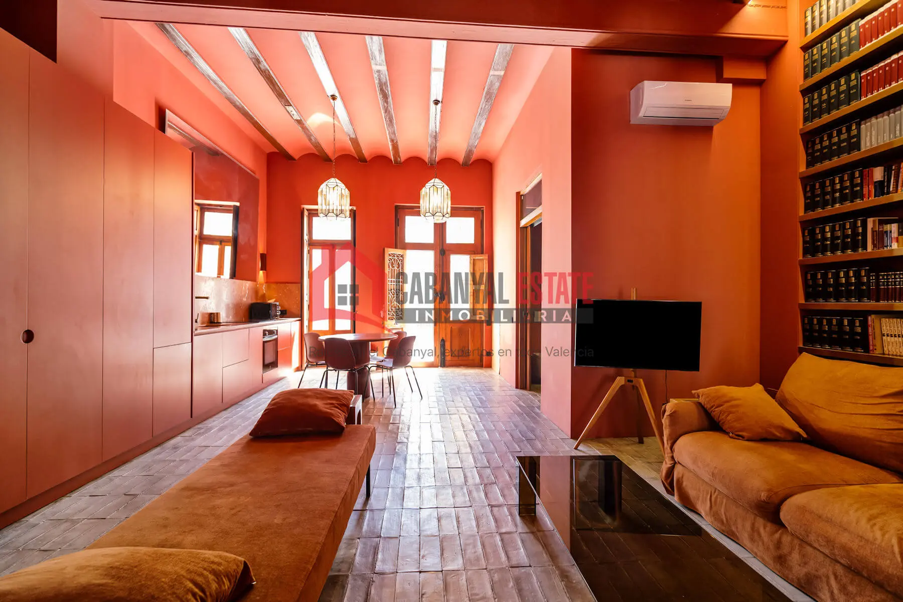 Apartment Of 80 M² In Valencia, Spain