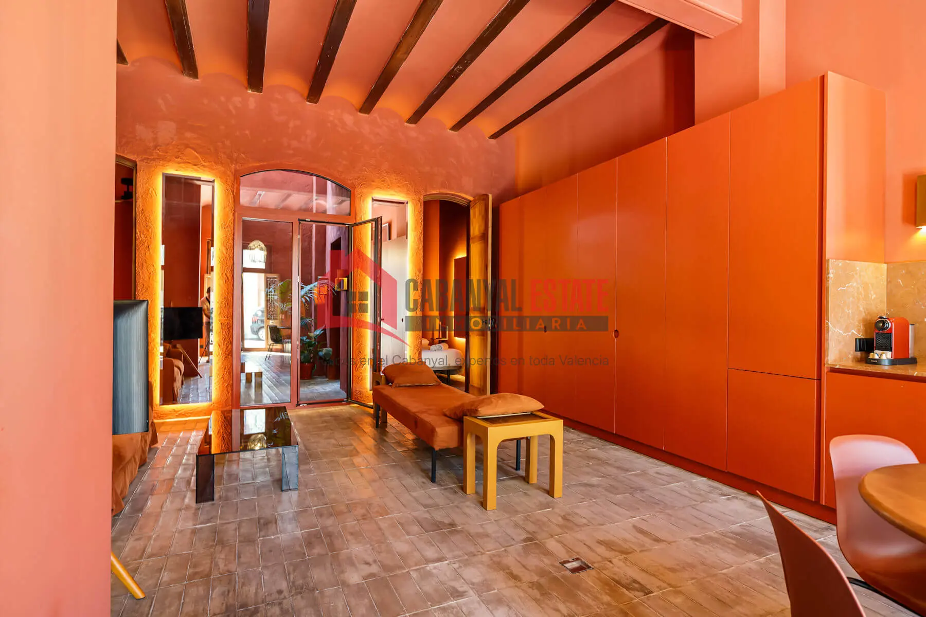 Apartment Of 80 M² In Valencia, Spain
