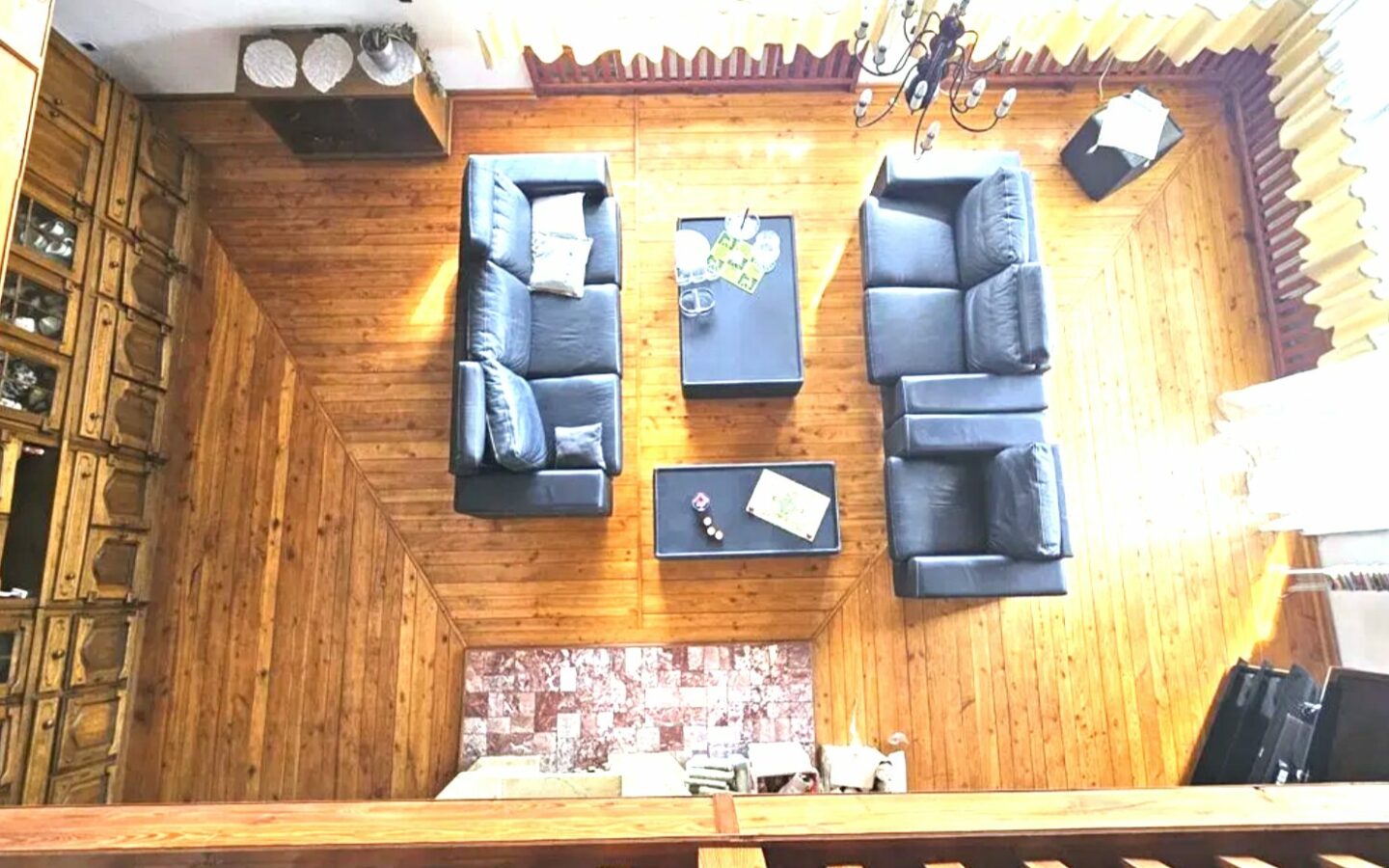 House Of 700 M² With Garden And Privacy In [location]
