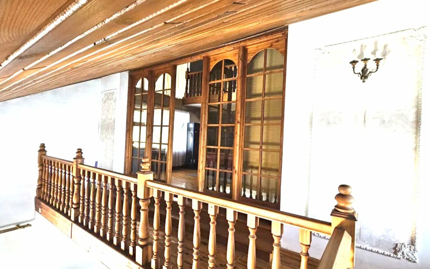 House Of 700 M² With Garden And Privacy In [location]