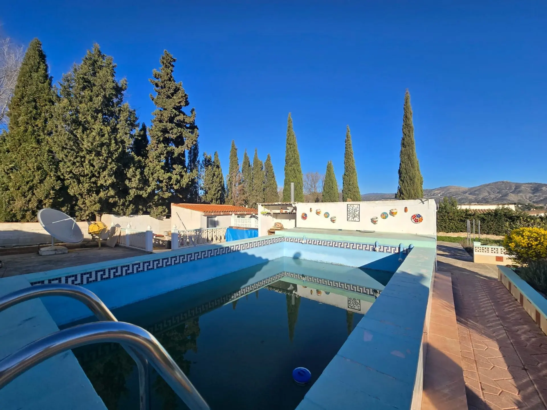 Detached Villa Of 152 M² In Sax, Spain