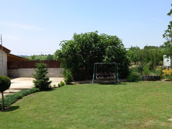 House Of 120 M² With 3 Bedrooms And Renovation In Varna