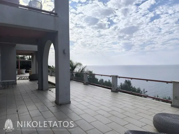 Villa Of 120 M² In Skala, Greece