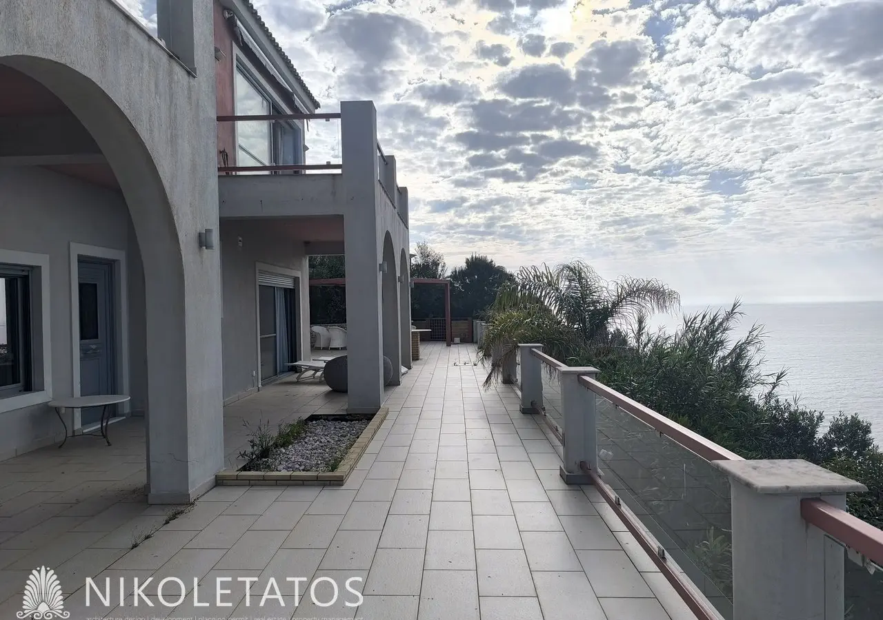Villa Of 120 M² In Skala, Greece