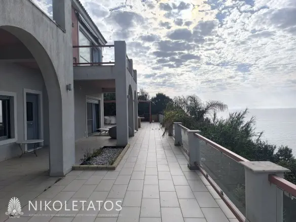 Villa Of 120 M² In Skala, Greece