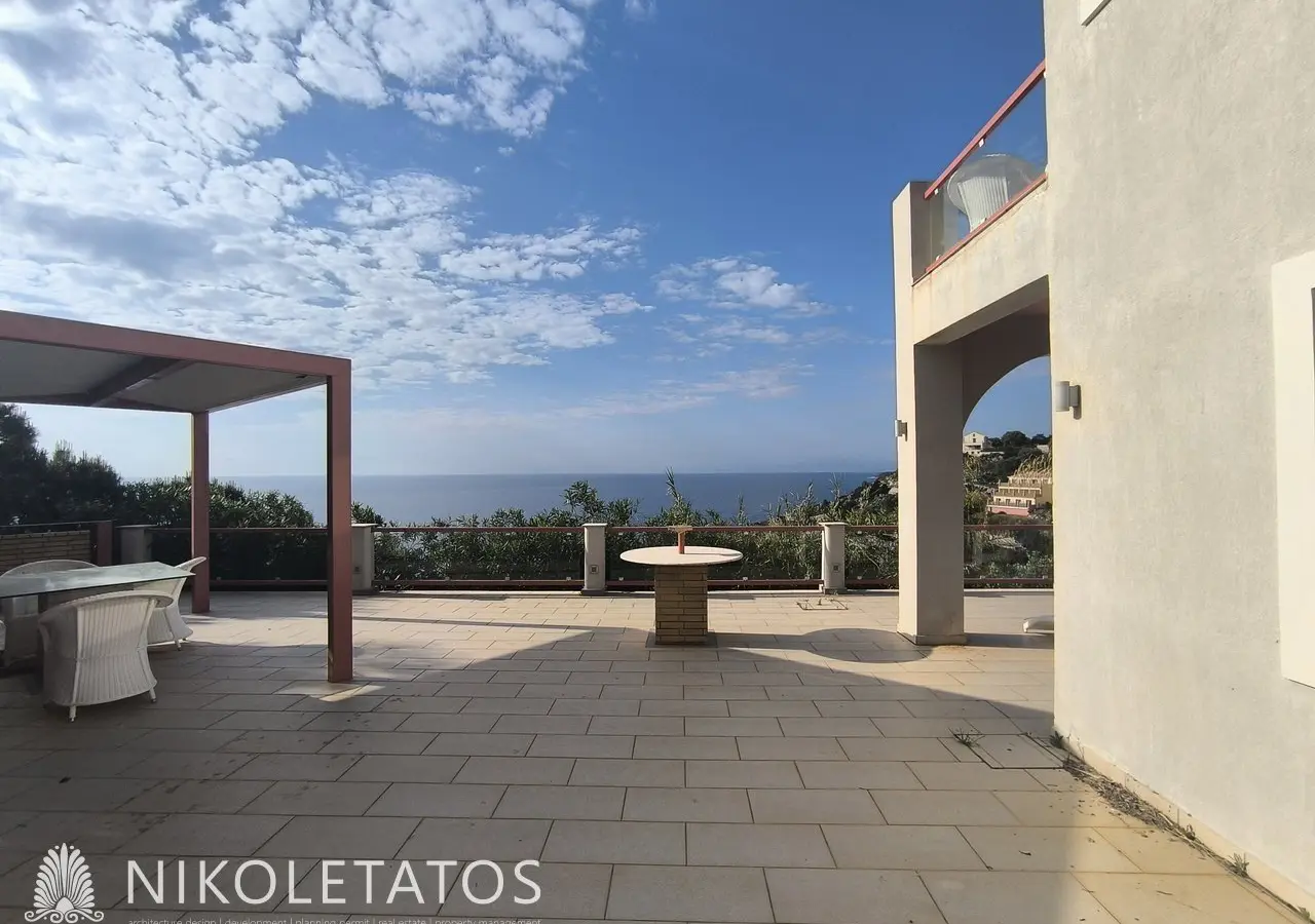 Villa Of 120 M² In Skala, Greece