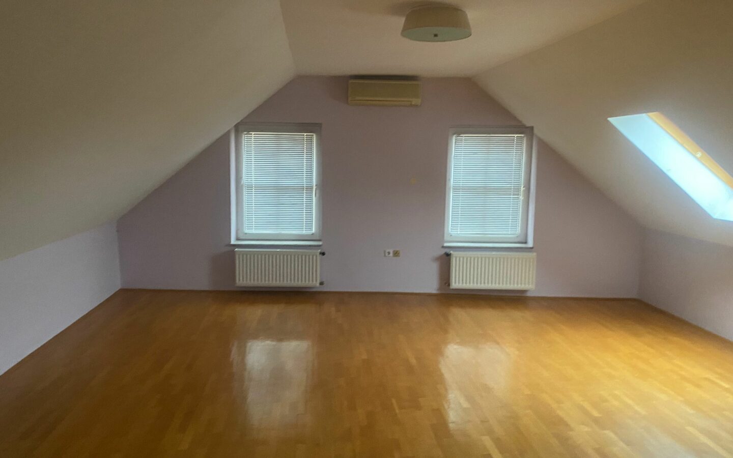 Mixed-use Property Of 0 M² With Investment Opportunity In Koprivnica, Croatia