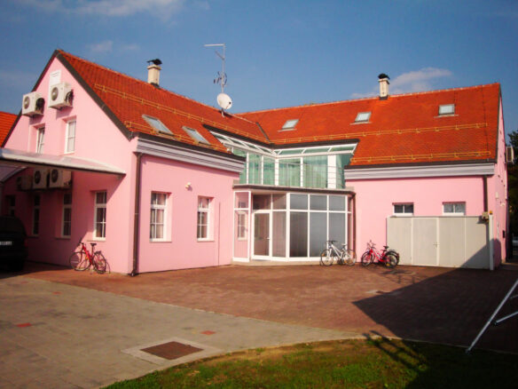 Mixed-use Property Of 510 M² With Investment Opportunity In Koprivnica, Croatia