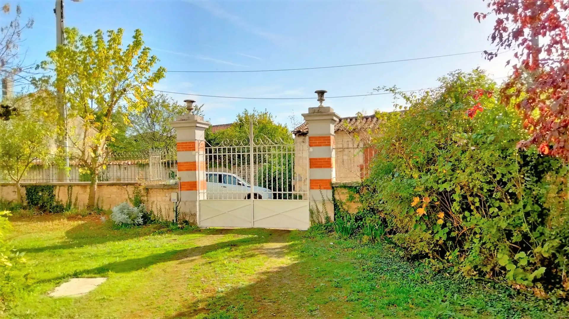 Maison De Maître Of 5 Bed With Pool, Gîte, Fast Internet In Nr. Angoulême