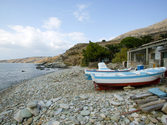 Secluded Seafront Sanctuary On A Greek Island – Ideal For Nature Lovers & Solitude Seekers