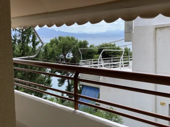 Flat Of 89 M² In Loutraki