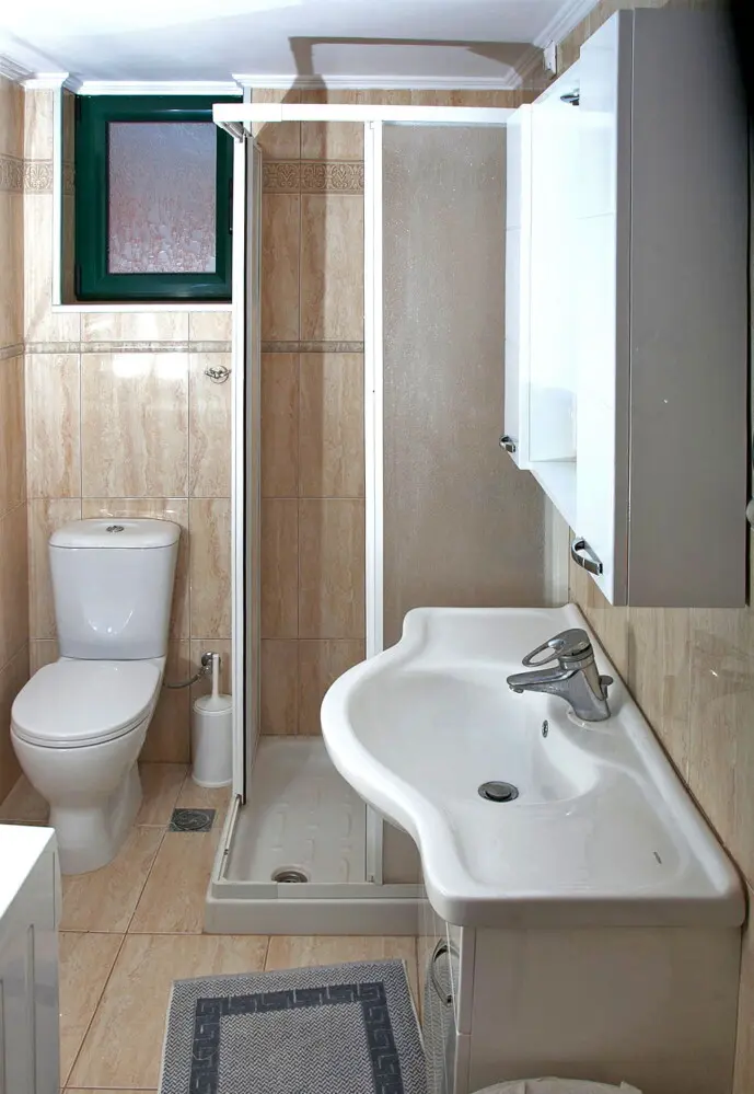 Hotel Of 1000 M² In Peloponnese