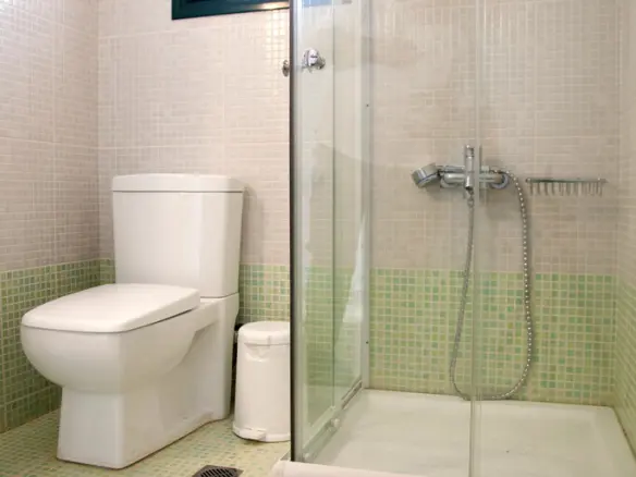 Hotel Of 1000 M² In Peloponnese