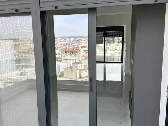3-bedroom Maisonette In Peristeri, Greece (102 M²)