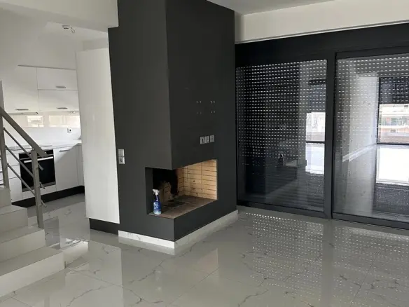 3-bedroom Maisonette In Peristeri, Greece (102 M²)
