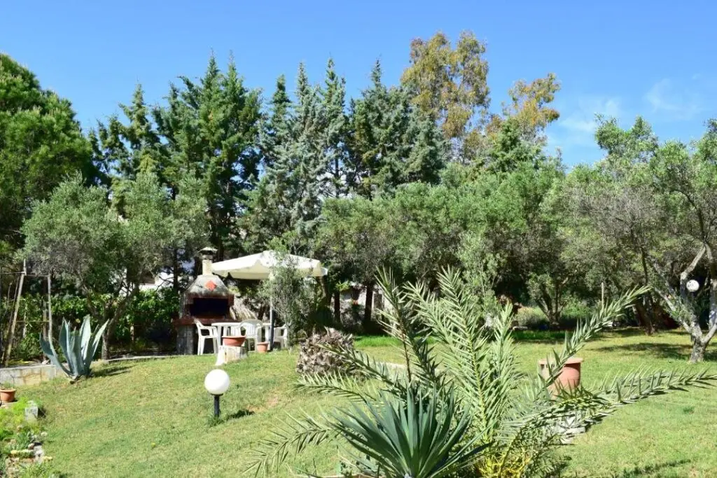 Hotel Of 150 M² In Sithonia, Chalkidiki