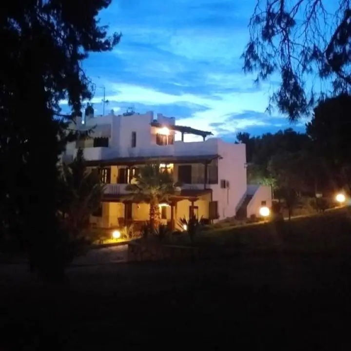 Hotel Of 150 M² In Sithonia, Chalkidiki