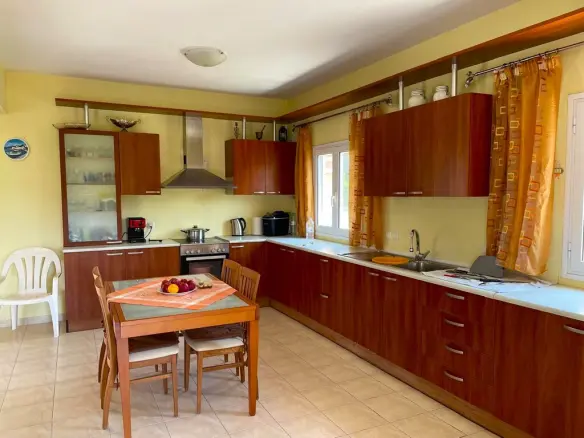 Detached House Of 319 M² In Corfu