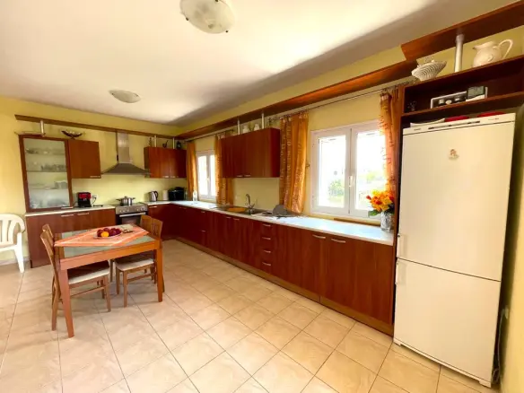 Detached House Of 319 M² In Corfu