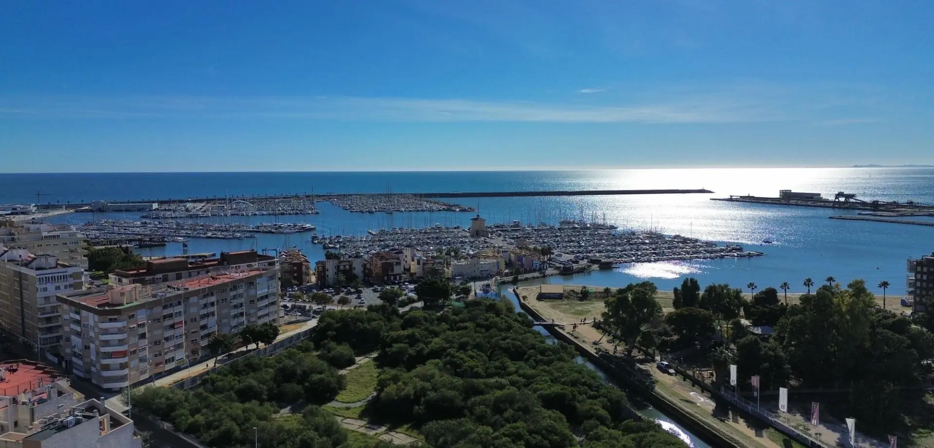 Apartment Of 90 M² In Torrevieja, Spain