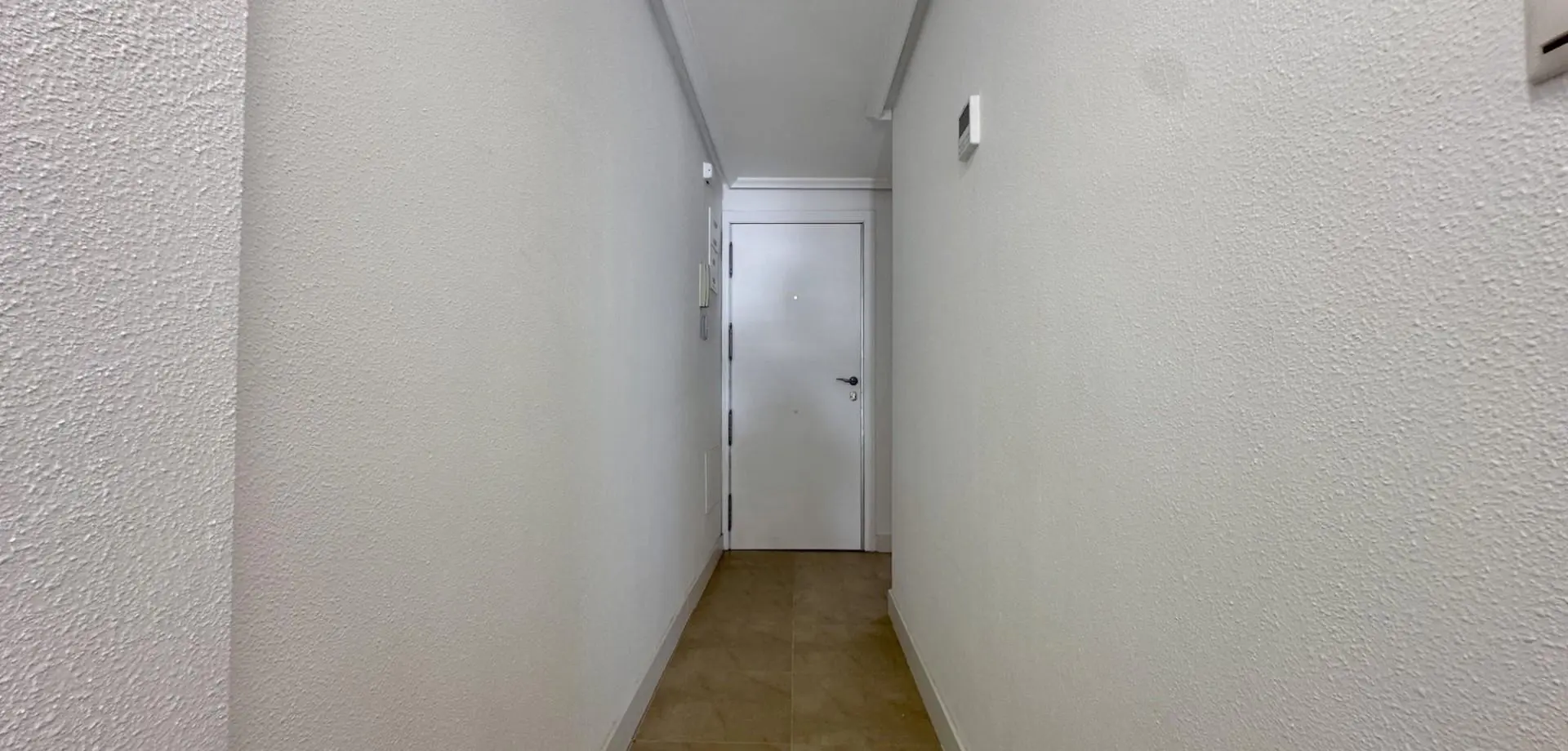 Apartment Of 90 M² In Torrevieja, Spain