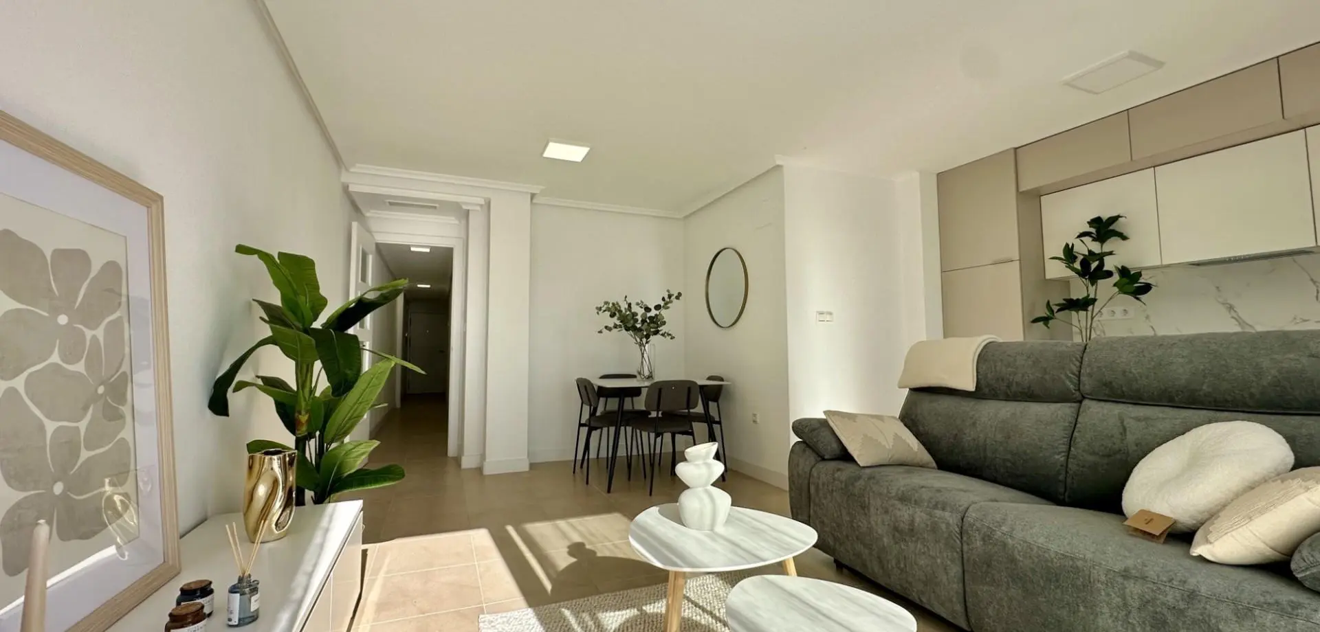 Apartment Of 90 M² In Torrevieja, Spain