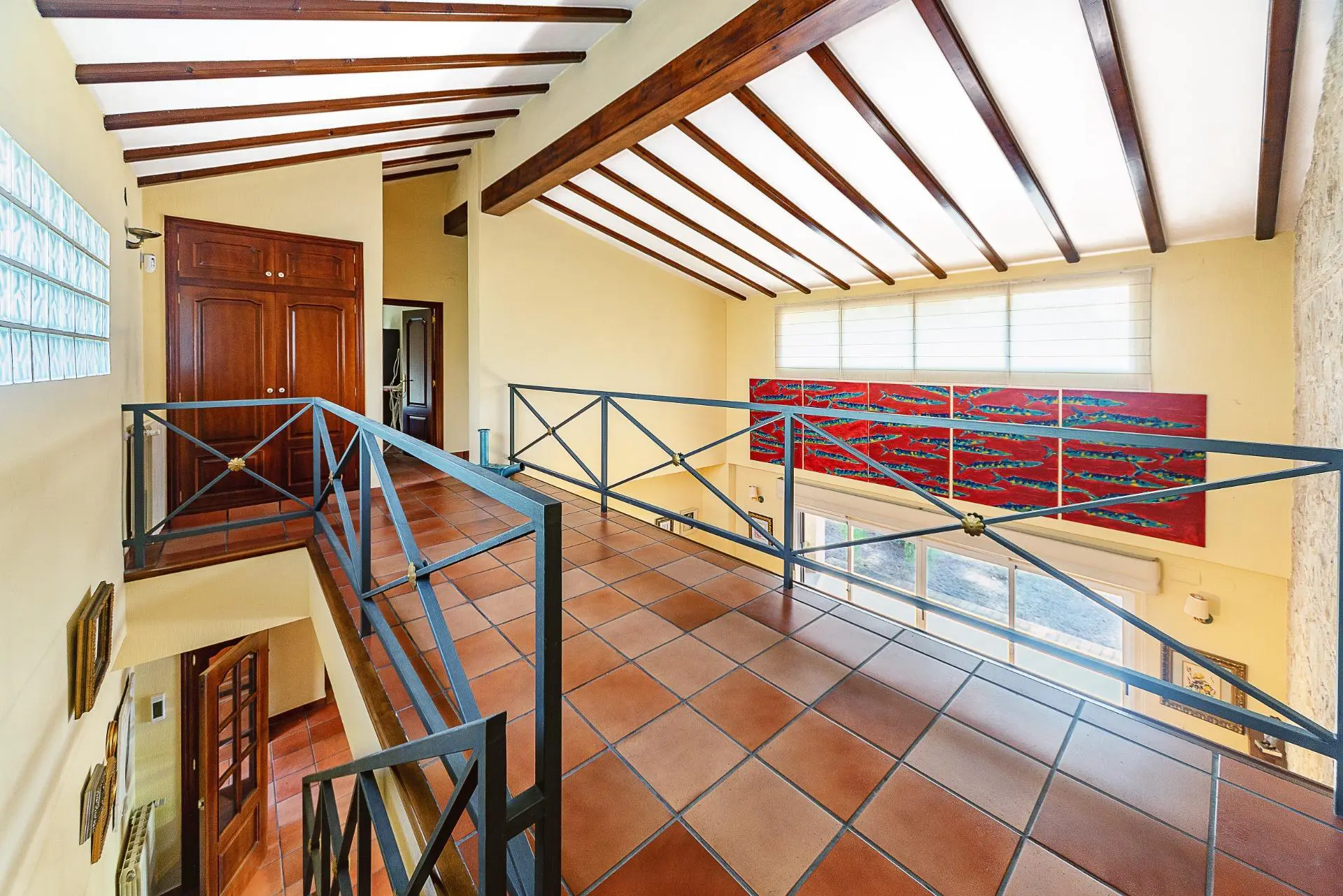 Villa 342 M² In Elda, SpainTitle: 4-bed Villa In Elda, Spain With Spacious Design
