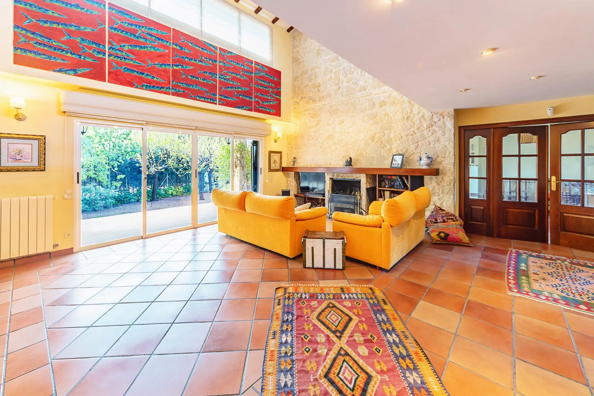 Villa 342 M² In Elda, SpainTitle: 4-bed Villa In Elda, Spain With Spacious Design
