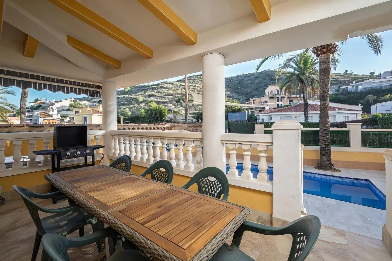 Villa Of 427 M² In El Campello, Spain