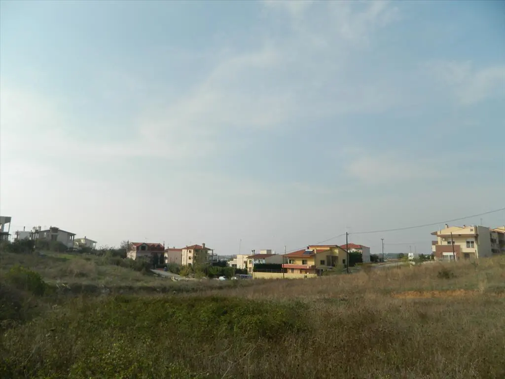 Land Of 300 M² In The Suburbs Of Thessaloniki