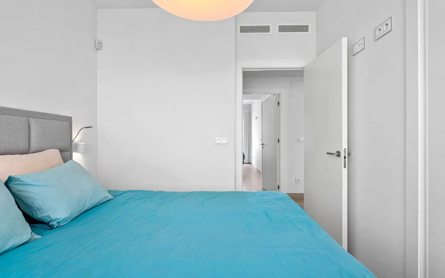 3-bedroom Villa In San Miguel De Salinas, Spain (104 M²)