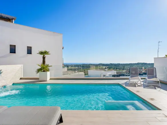 3-bedroom Villa In San Miguel De Salinas, Spain (104 M²)