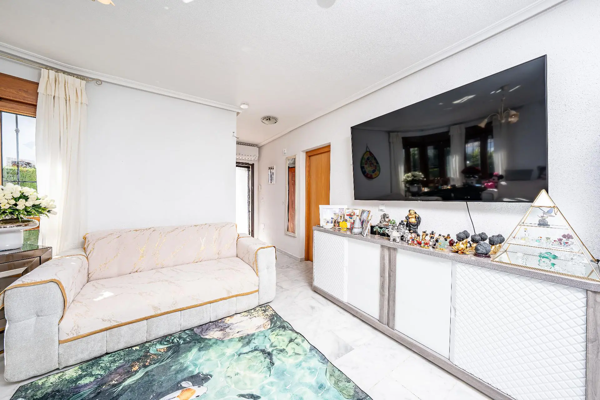 Villa Of 211 M² In Algorfa, Spain