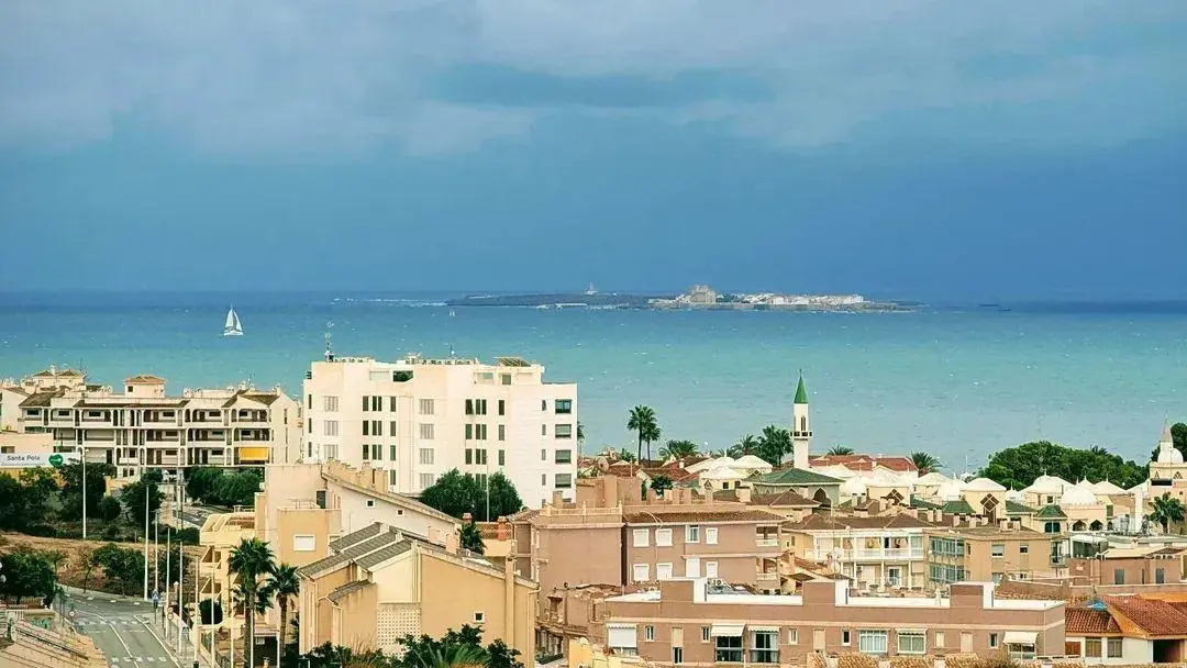Bungalow Of 126 M² In Santa Pola, Spain