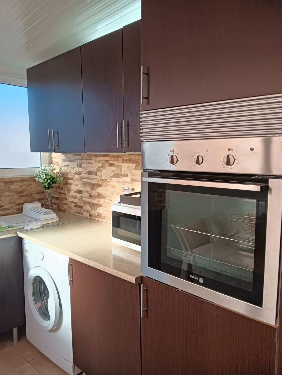 Commercial Of 121 M² In L’escala, Spain