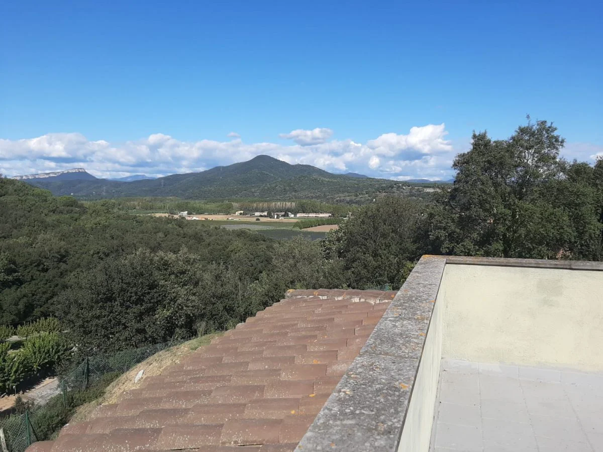 House Of 450 M² In Bescanó, Spain