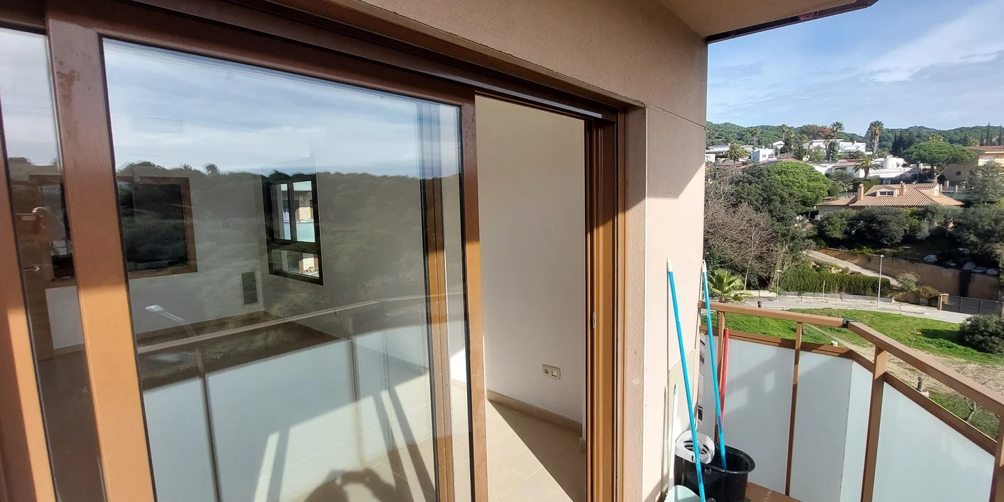 2-bedroom Flat In Lloret De Mar, Spain (87 M²)