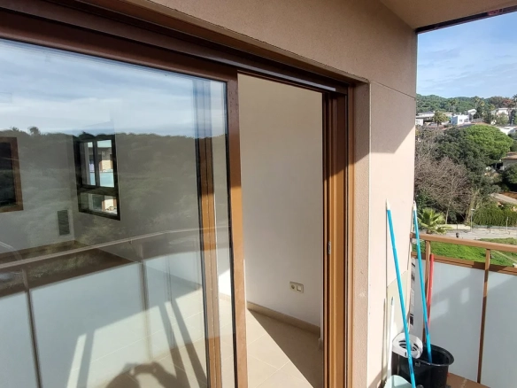 2-bedroom Flat In Lloret De Mar, Spain (87 M²)