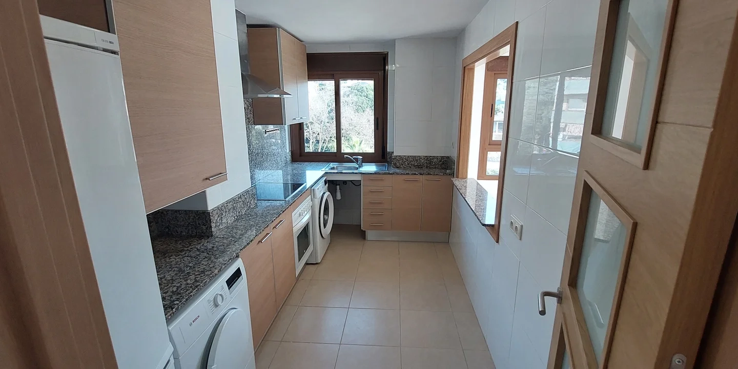 2-bedroom Flat In Lloret De Mar, Spain (87 M²)