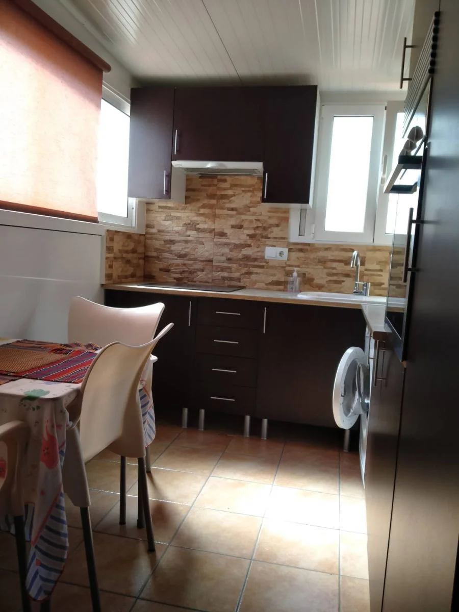 Commercial Of 121 M² In L’escala, Spain