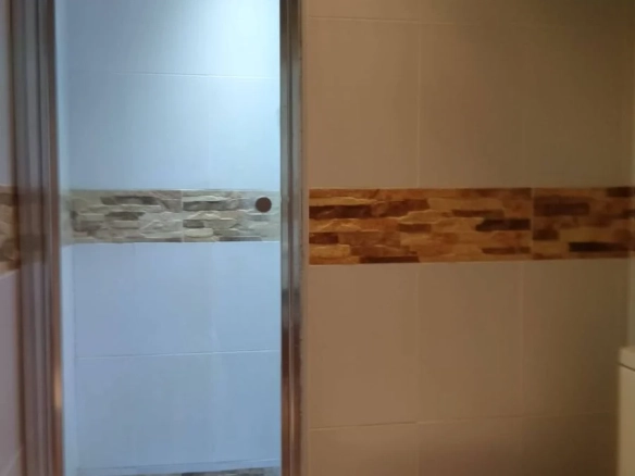 Commercial In L’escala, Spain (121 M²)