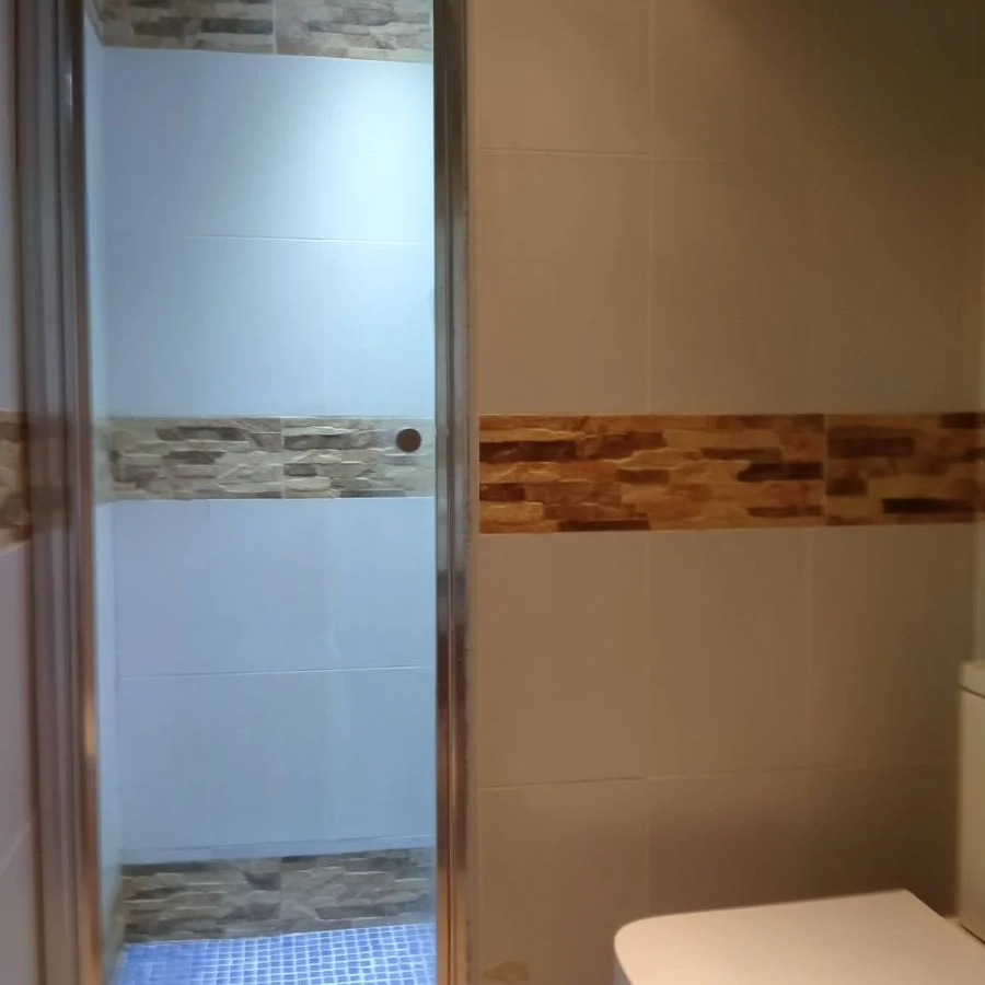 Commercial In L’escala, Spain (121 M²)
