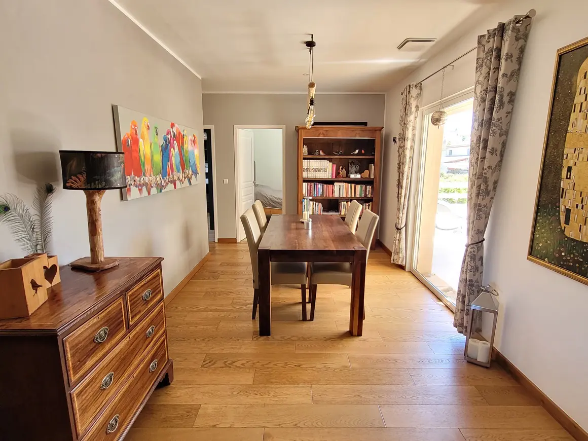 Detached House Of 180 M² In Alignan Du Vent, France