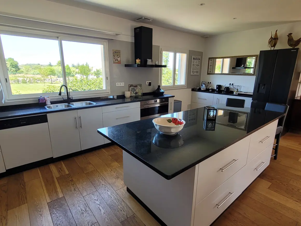 Detached House Of 180 M² In Alignan Du Vent, France