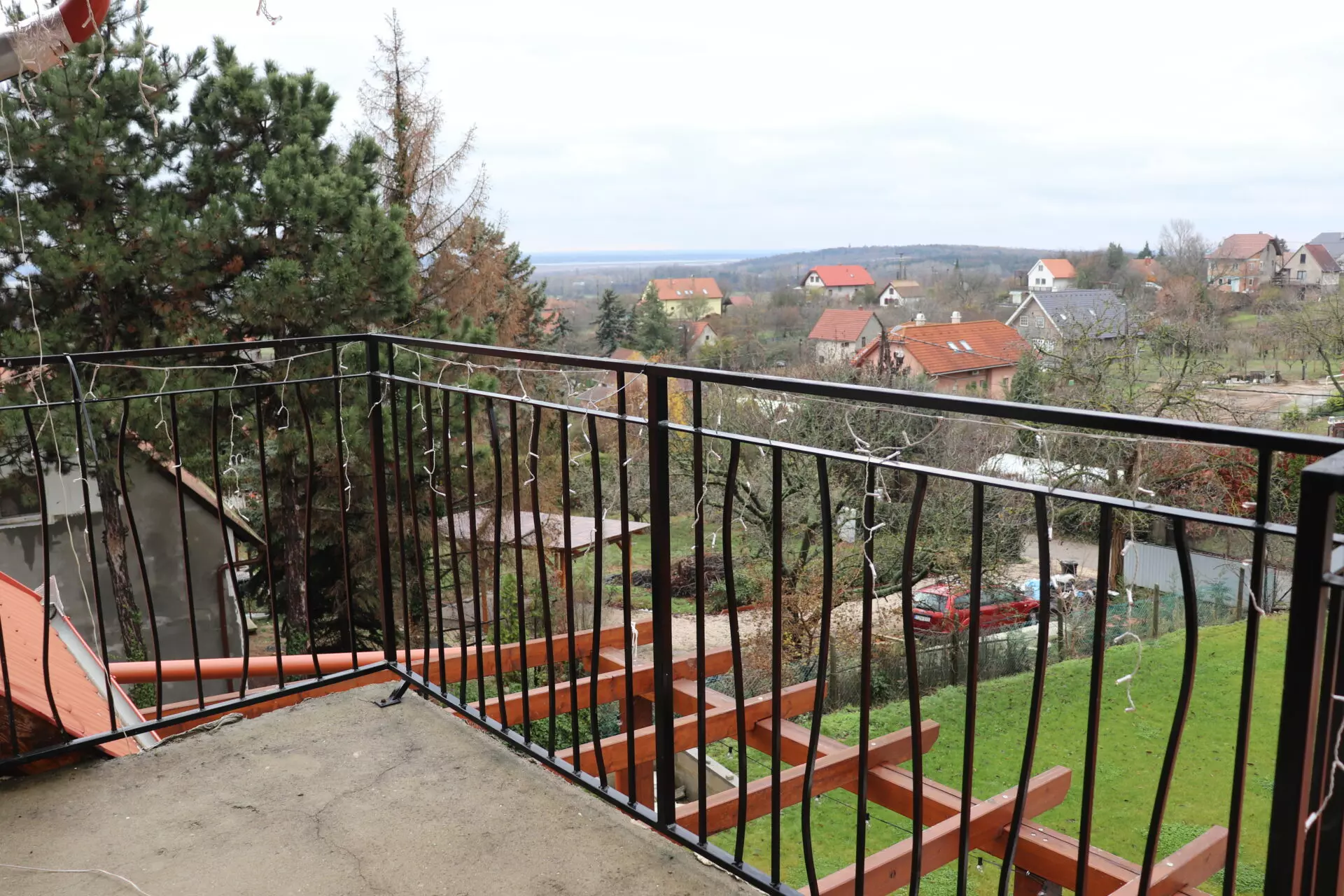 A Home With A View In Velence