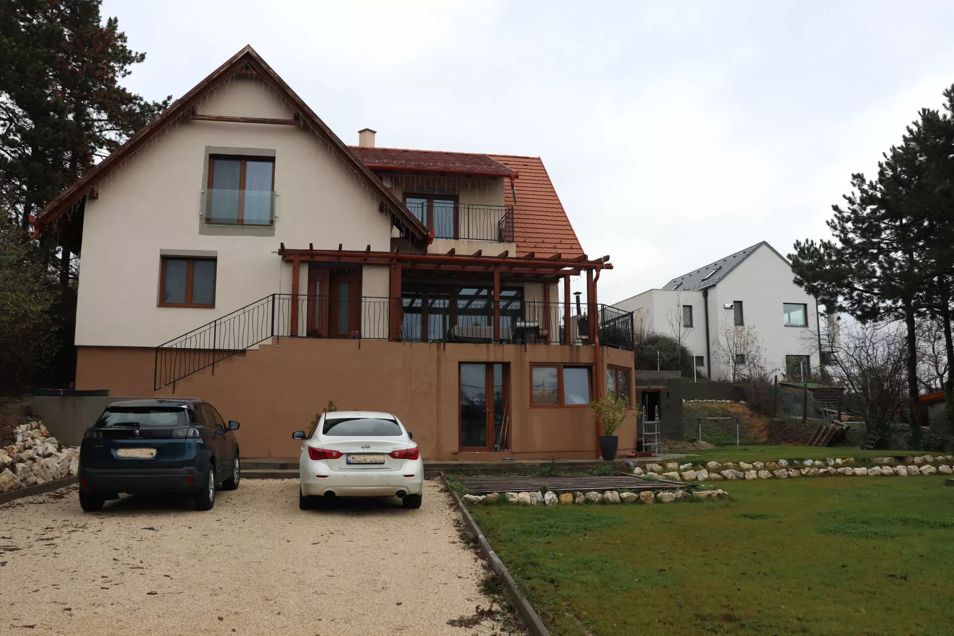 A Home With A View In Velence
