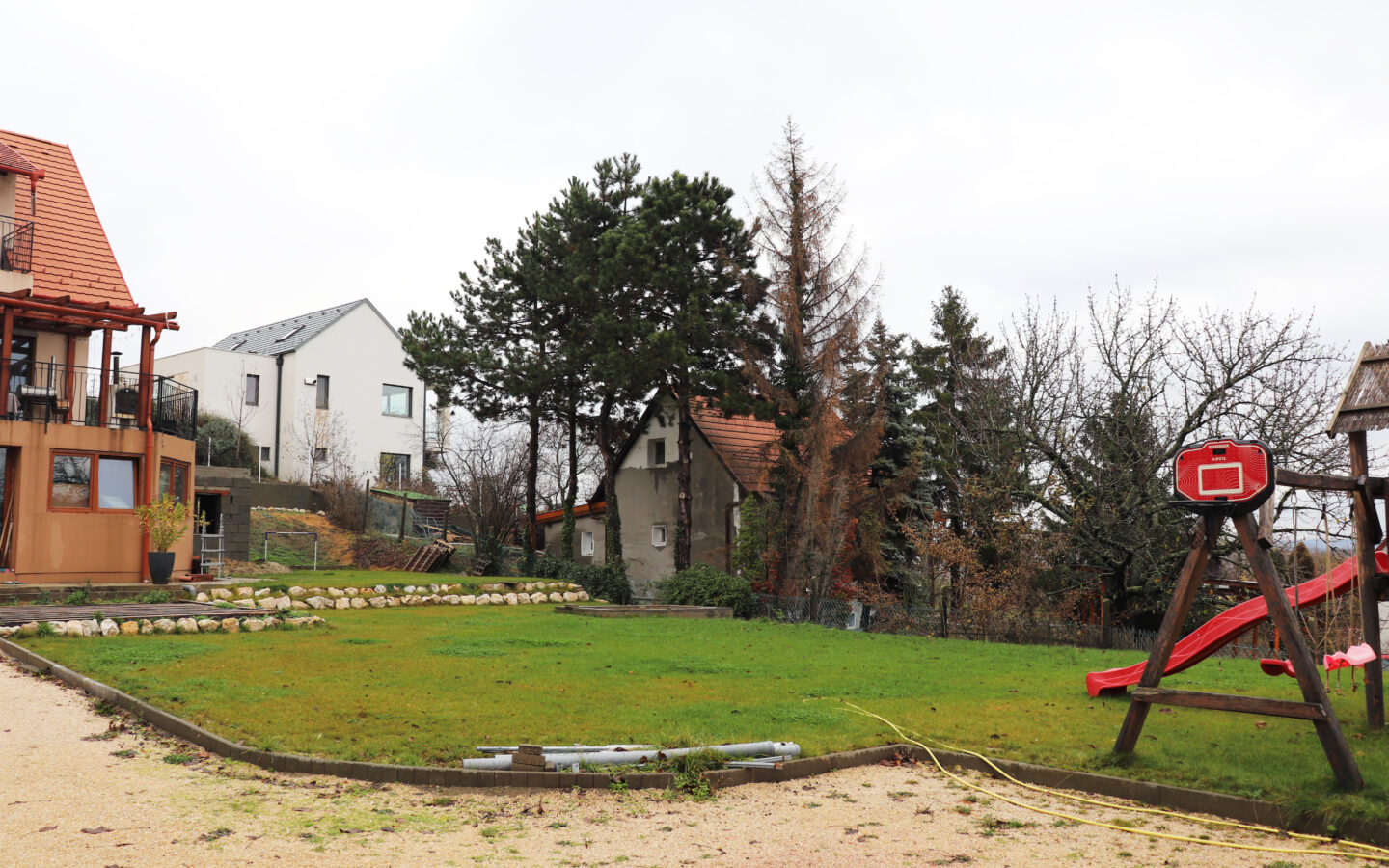 A Home With A View In Velence