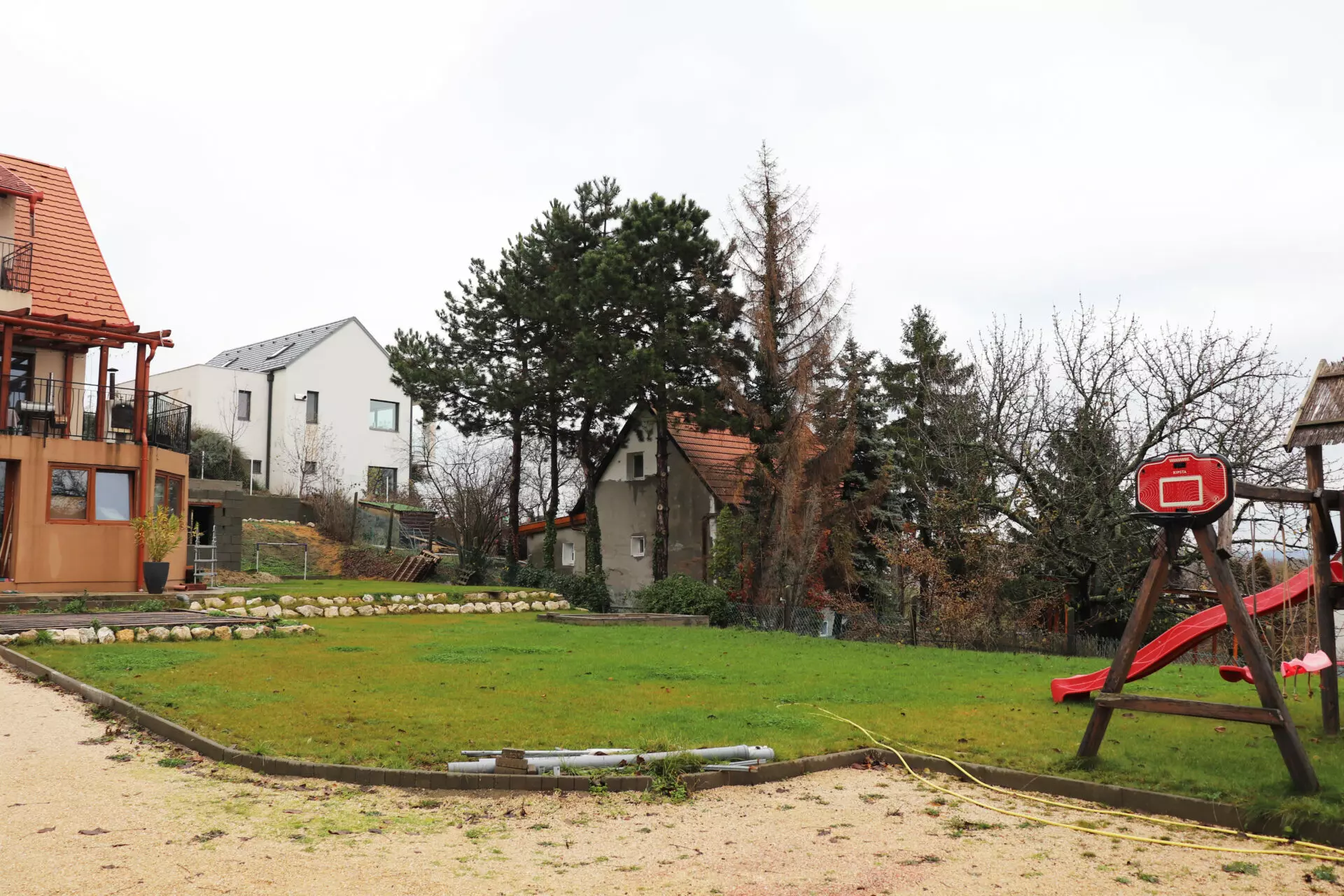 A Home With A View In Velence