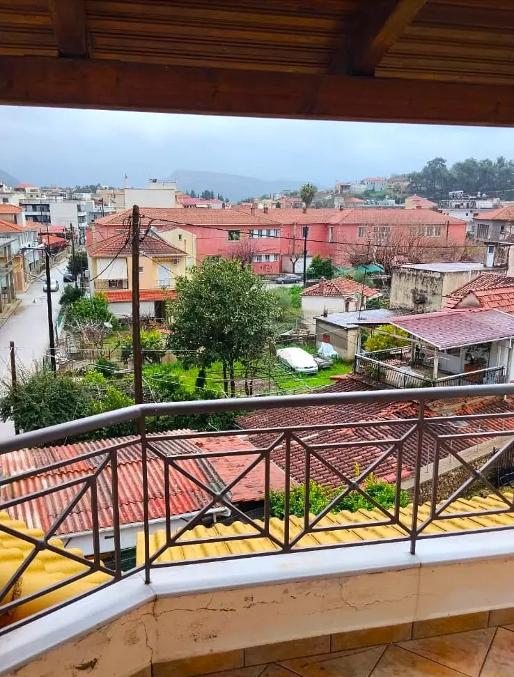 Detached House In Epirus, 300 M² With Multiple Features